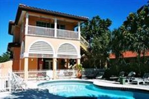 Tropical Breeze Resort voted 4th best hotel in Siesta Key