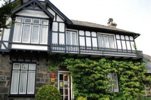 Tudor Lodge voted  best hotel in Porthmadog