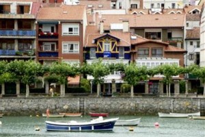 Hotel Uribe - Casa de Marinos voted  best hotel in Plentzia