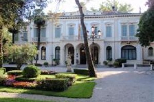 Villa Ducale Hotel & Restaurant Image