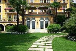 Villa Paradiso Gardone Riviera Image