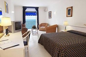 Hotel Weber Ambassador Capri Image