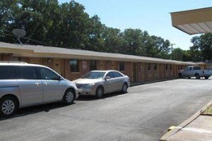 Western Skies Motel Image