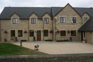 Whaddon Grove House voted  best hotel in Melksham