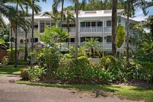 Whitehouse Holiday Apartments Port Douglas Image