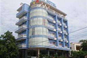 Y Linh Hotel Image