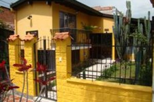 Yellow House Hostel Image